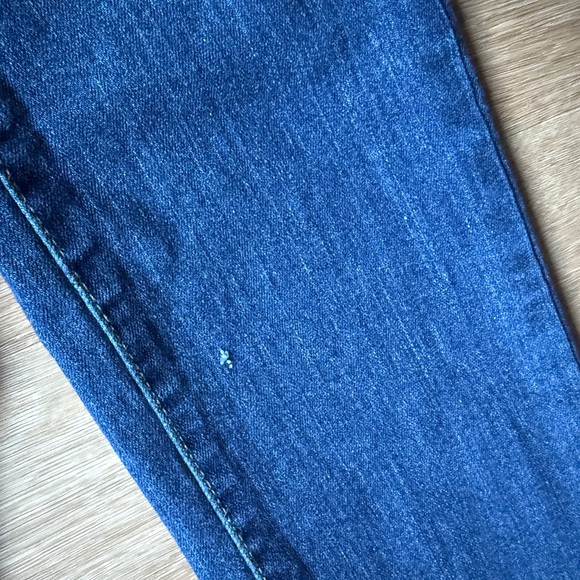 Levi Mid Rise Straight Jeans - Picture 4 of 4